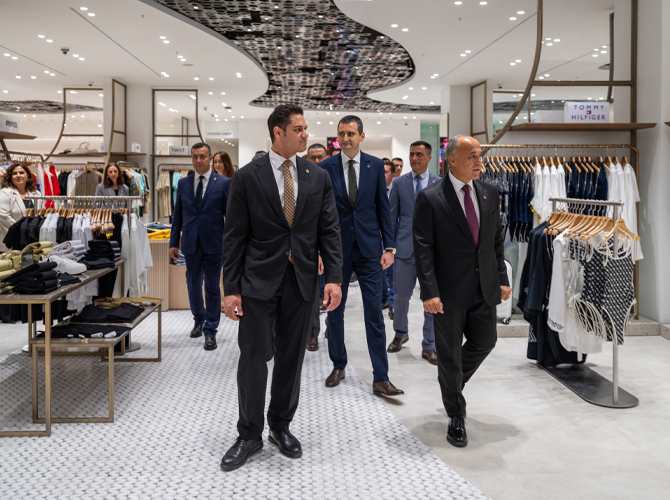ÖZDİLEK’İN YENİ DEPARTMAN MAĞAZASI AÇILDI